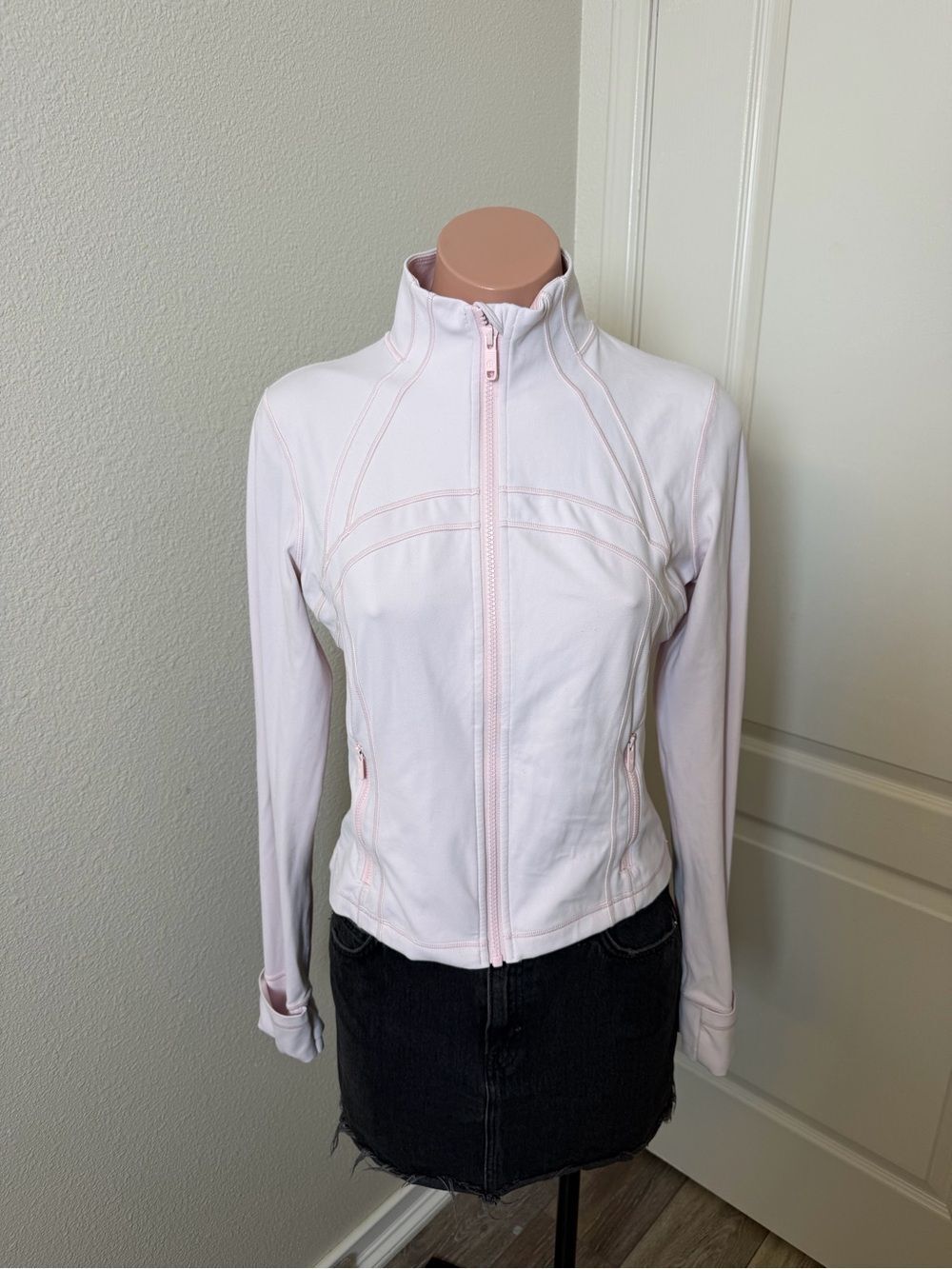lululemon Define Cropped Jacket Strawberry Milkshake Sz 8